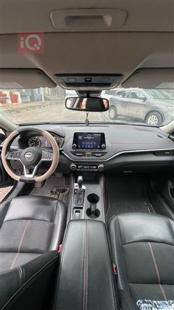 نيسان ألتيما